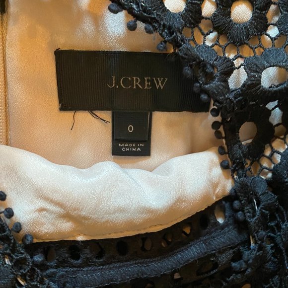 J. Crew Daisy Lace Dress Black Floral Bell Sleeve - Small 0 - Picture 4 of 4